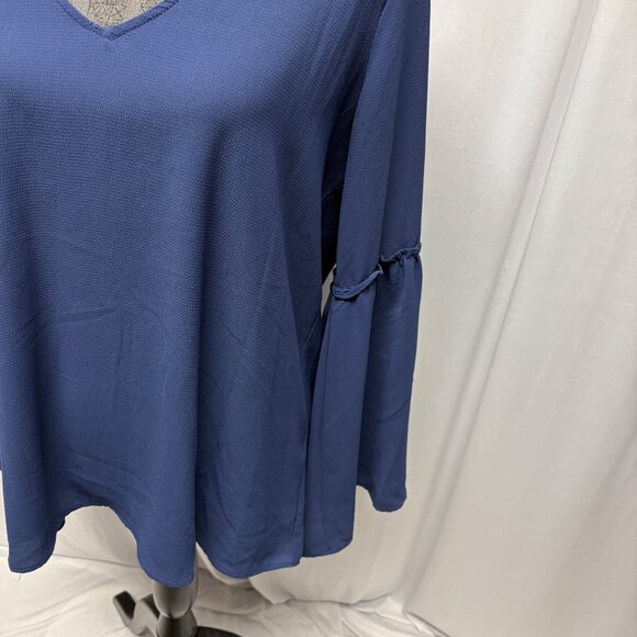 Brave V-Neck Long Bell Sleeve Top Womens Size Large Blue Pullover Boho Hippie - Picture 3 of 8